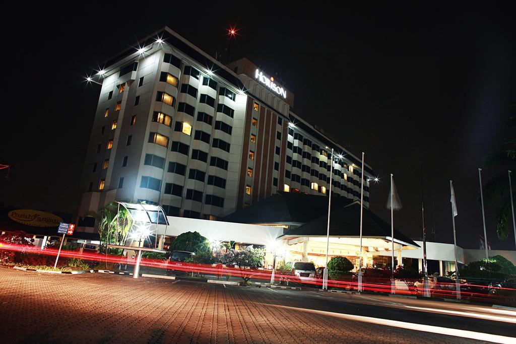 Horison Ultima Bandung Hotel Екстериор снимка