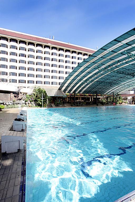 Horison Ultima Bandung Hotel Екстериор снимка