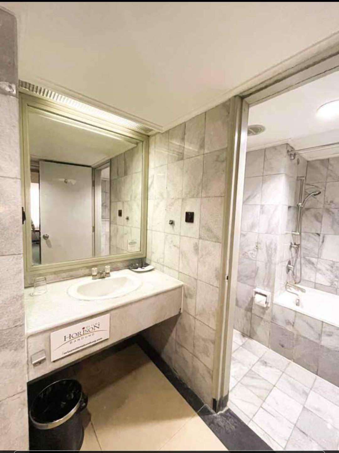 Horison Ultima Bandung Hotel Екстериор снимка
