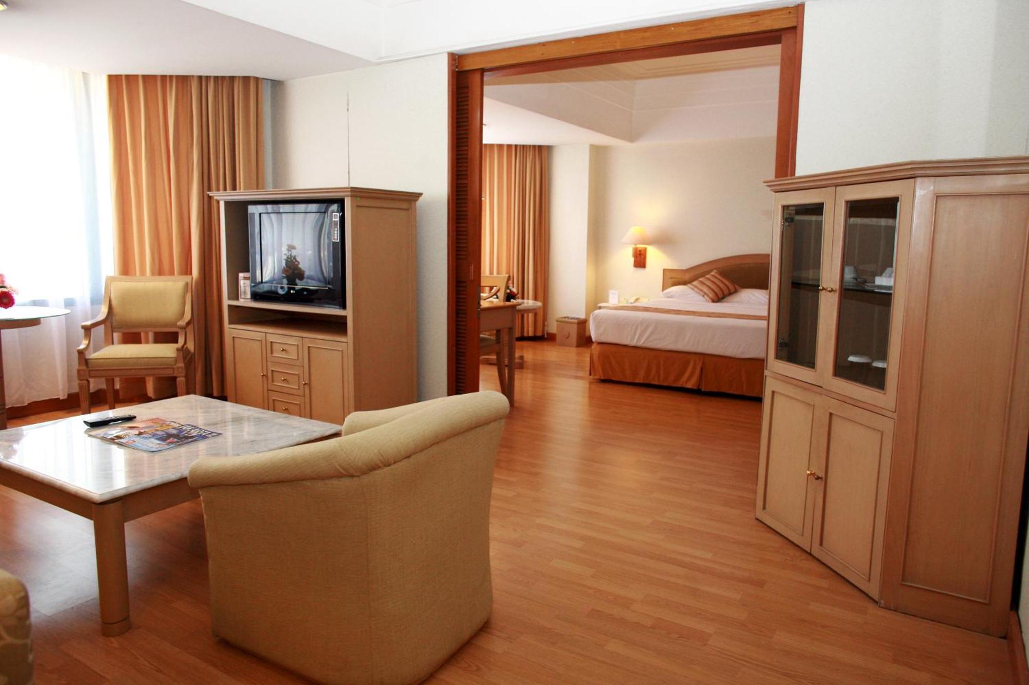 Horison Ultima Bandung Hotel Екстериор снимка
