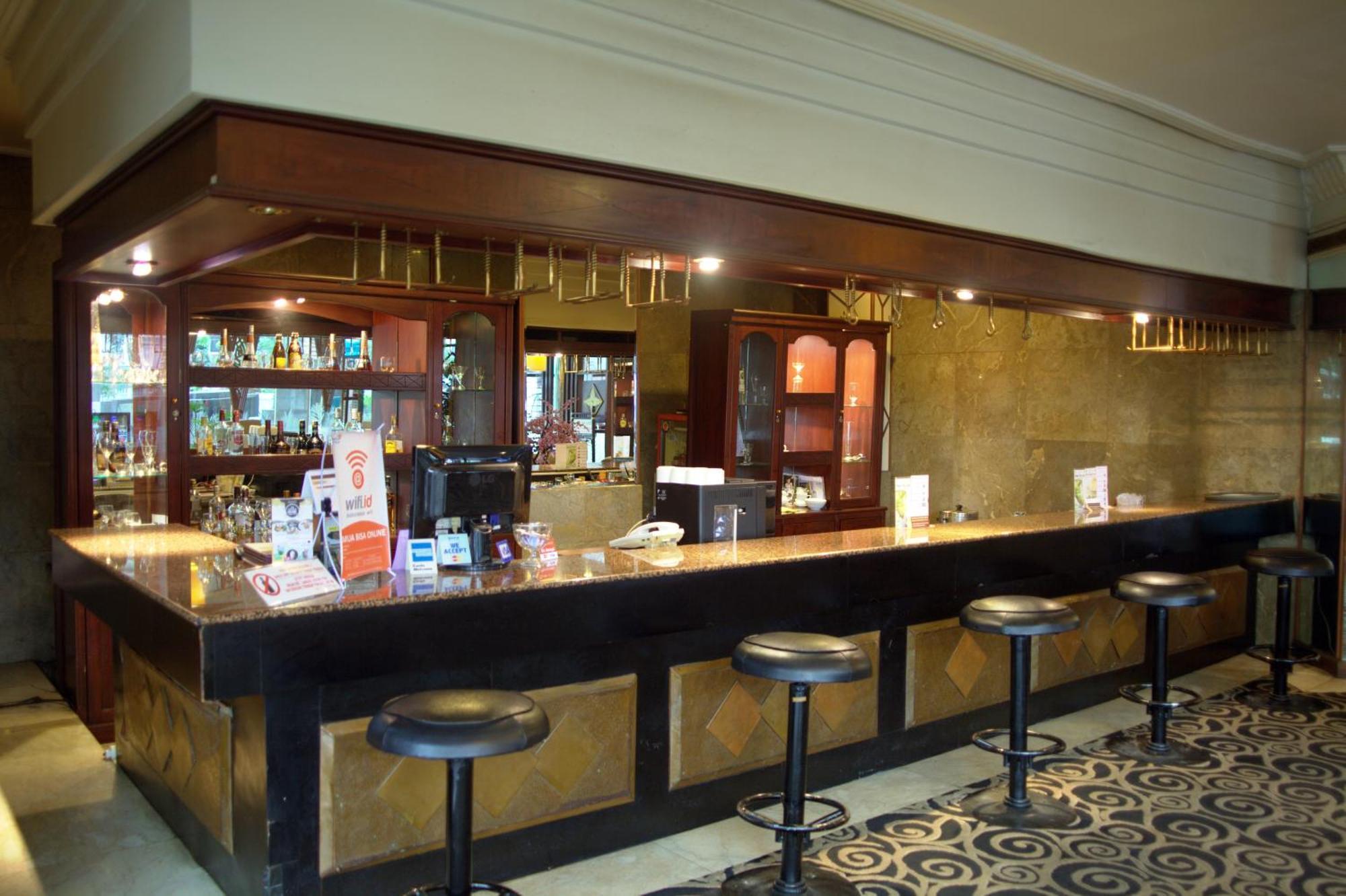 Horison Ultima Bandung Hotel Екстериор снимка