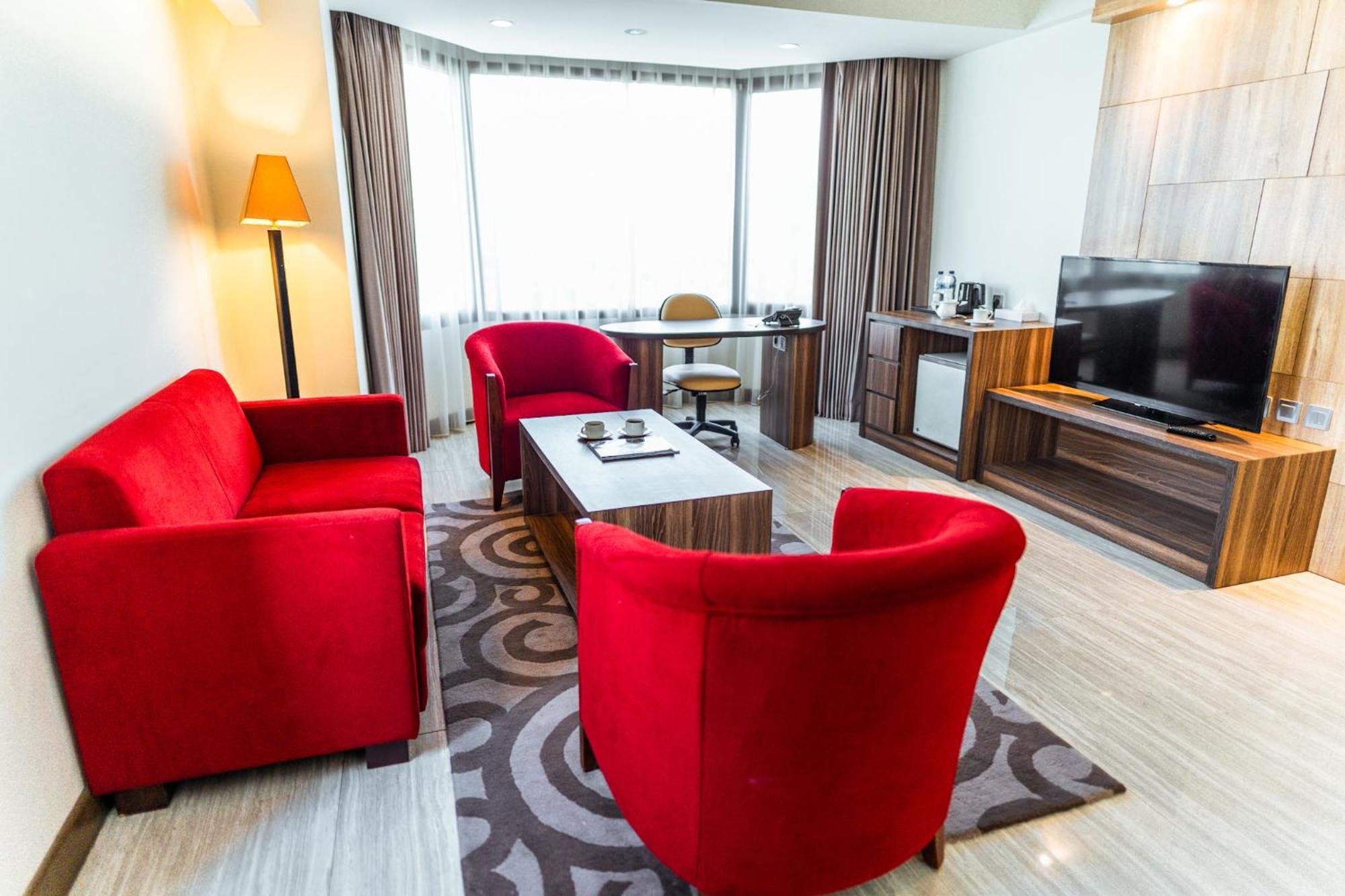 Horison Ultima Bandung Hotel Екстериор снимка