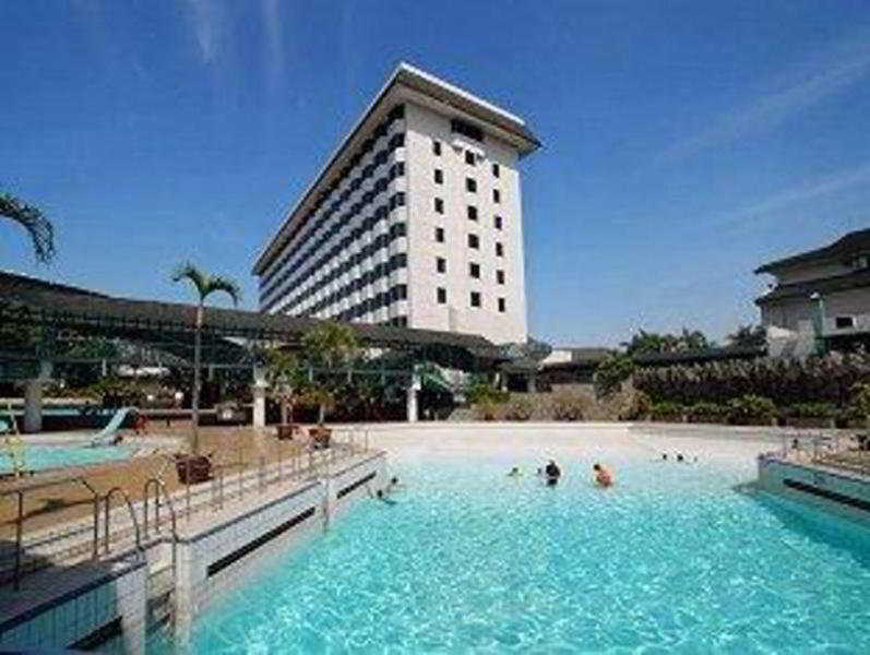 Horison Ultima Bandung Hotel Екстериор снимка