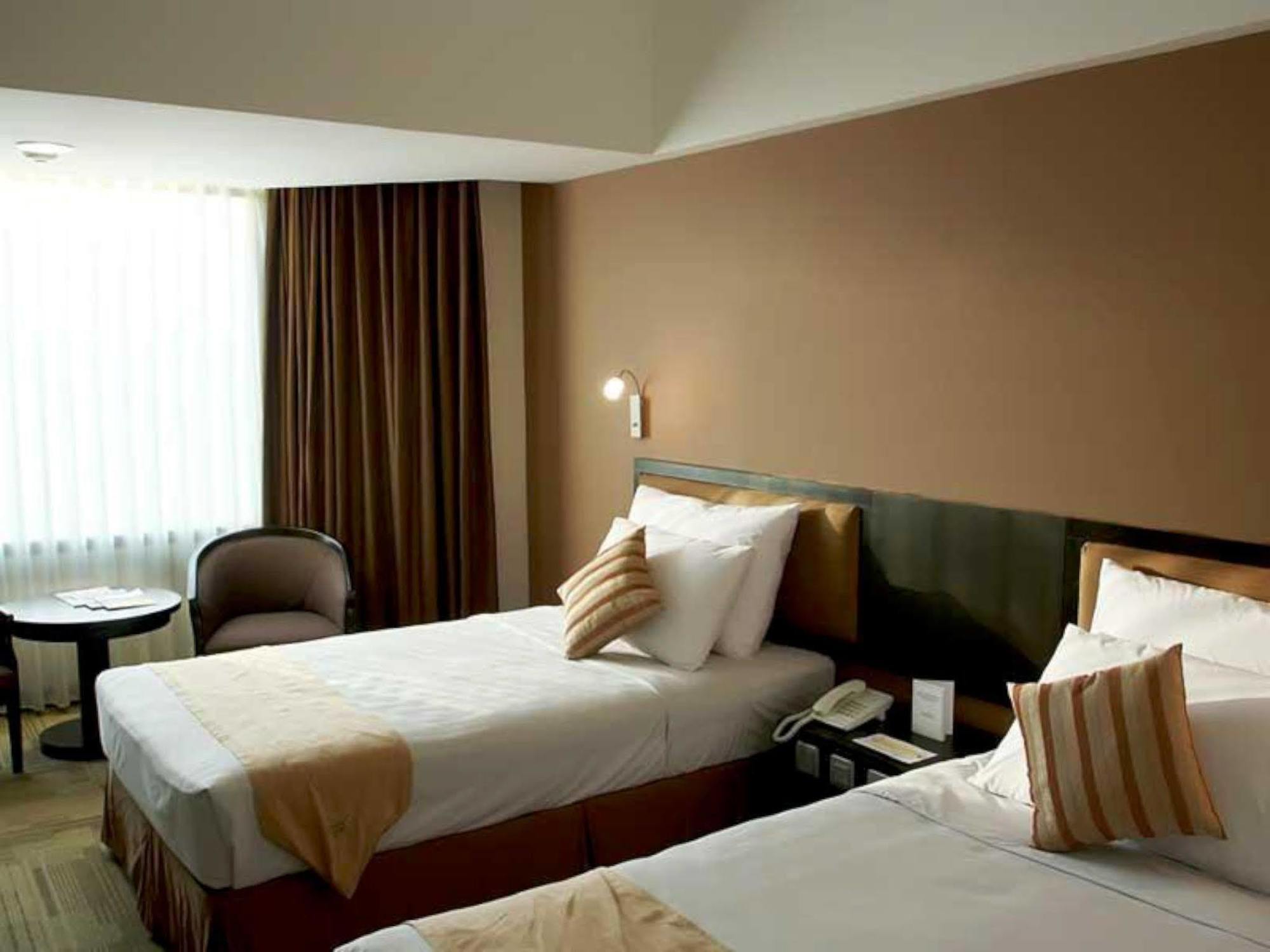 Horison Ultima Bandung Hotel Екстериор снимка
