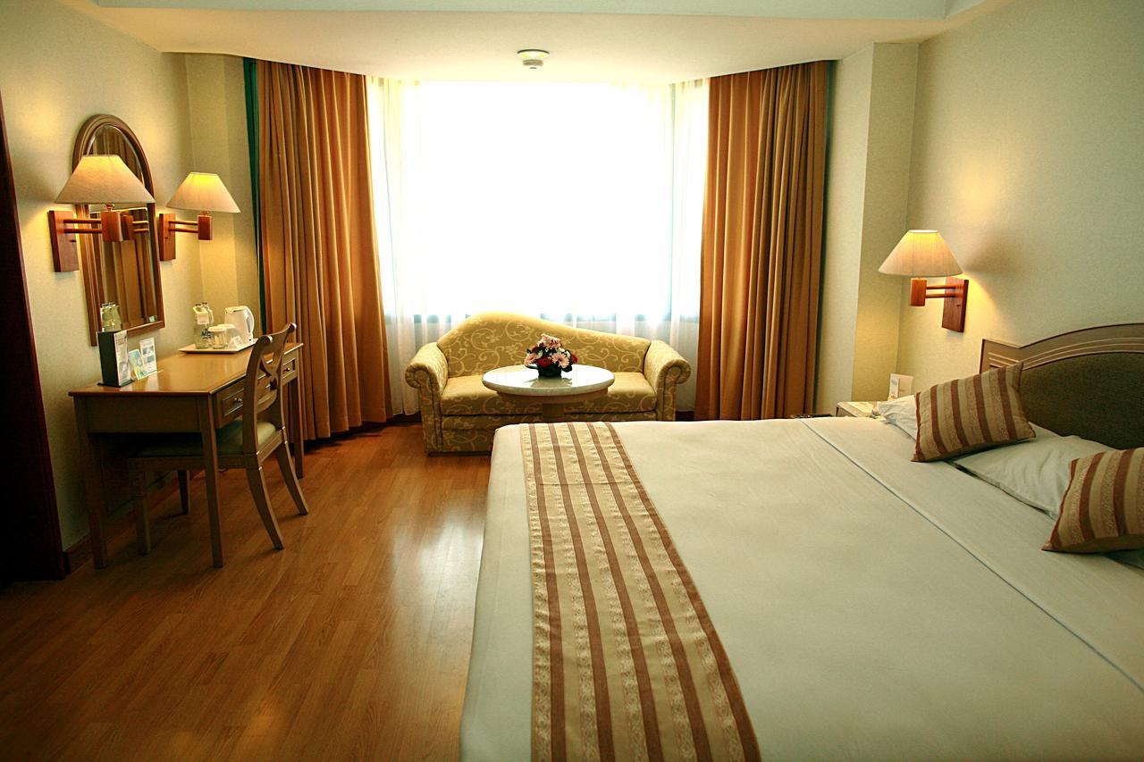 Horison Ultima Bandung Hotel Стая снимка
