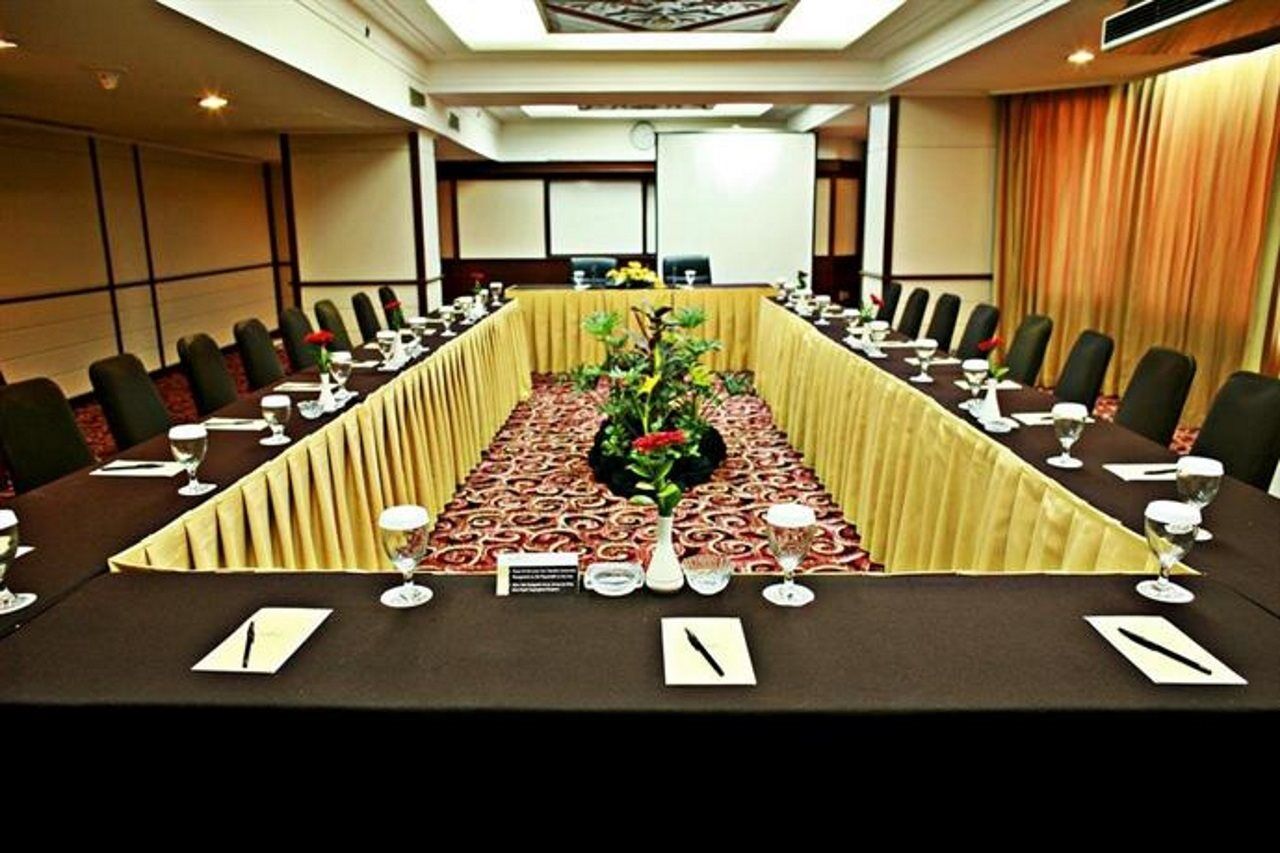 Horison Ultima Bandung Hotel Екстериор снимка
